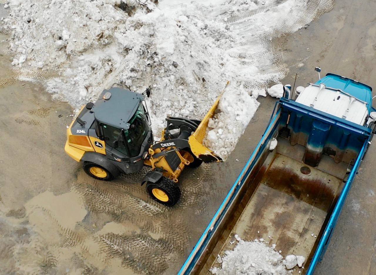 Ottawa Commercial Snow Removal VS Landscape Group Commercial Salting