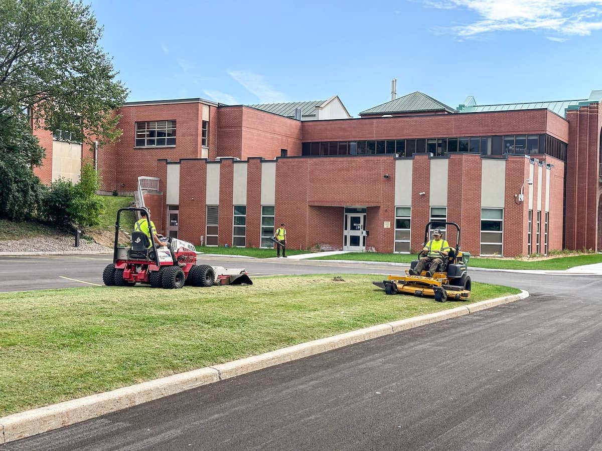 commercial lawn mowing VS Landscape Group in Ottawa