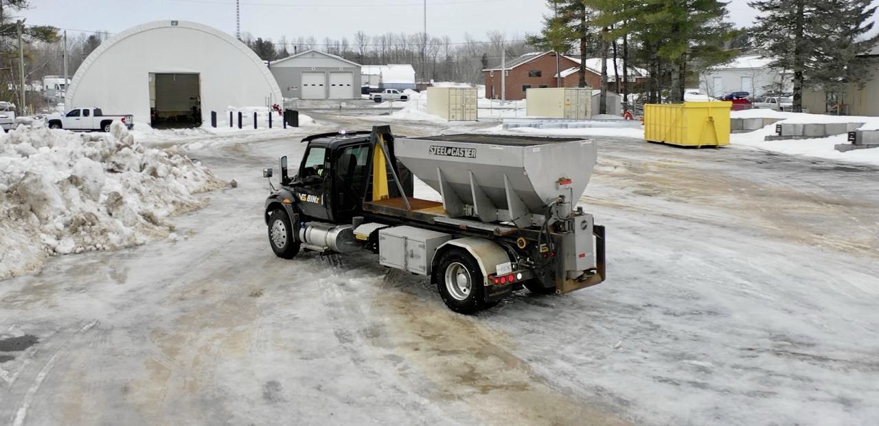 Commercial Salting Ottawa VS Landscape Group Winter Parking Lot Maintenance